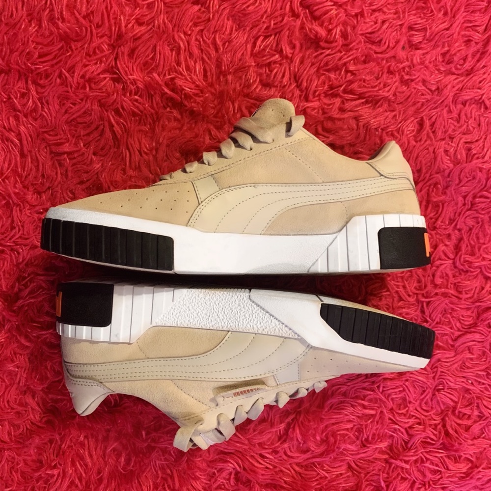 Puma Sneakers - California Exotic Athletic Shoe - Picture 4 of 7